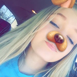 Meet your Posher, Zoe